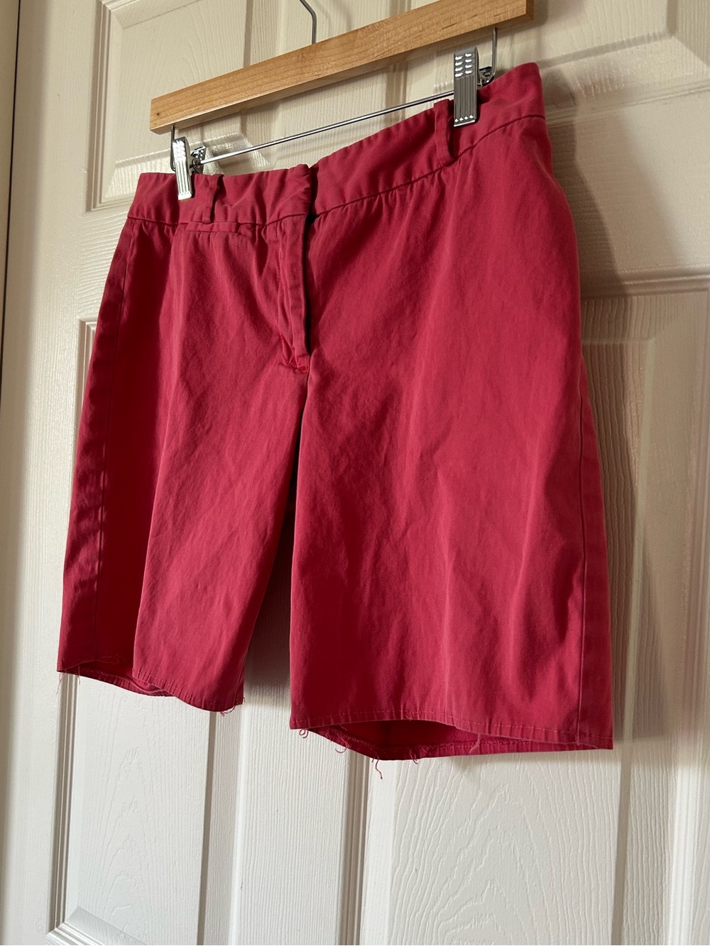 Talbots Bright Red Flat Front Bermuda Shorts – Size 6 - Picture 2 of 8